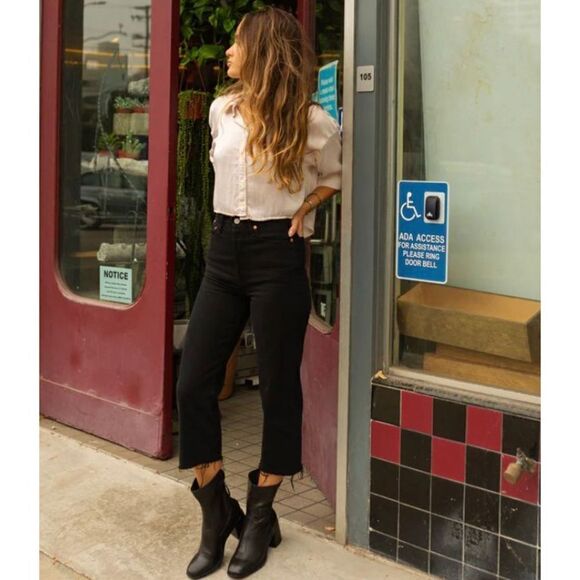 Kelsi Dagger Island Black Leather Booties Size 8.5 - Picture 2 of 9